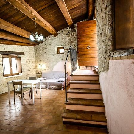Le Aie Di Postignano Apartment Sellano Bagian luar foto