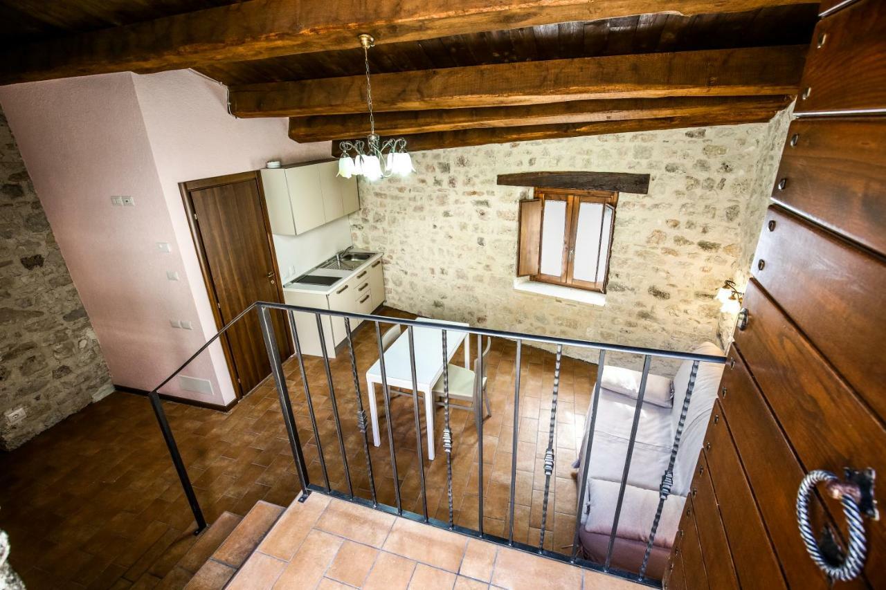 Le Aie Di Postignano Apartment Sellano Bagian luar foto